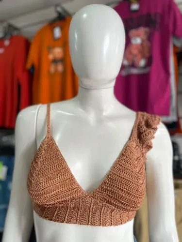 Cropped de crochê Feminina