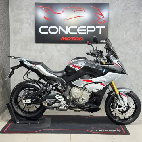 BMW S 1000 XR 1000 cc