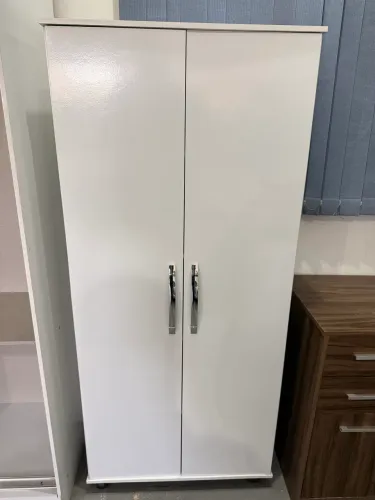 Armário multiuso/sapateira