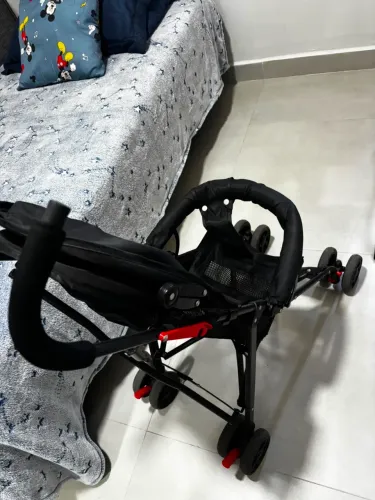Carrinho de passeio para crianças 