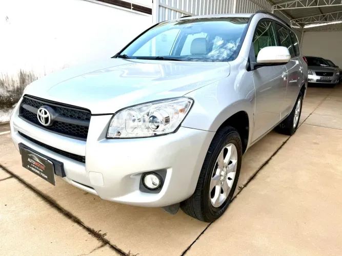 Toyota RAV4 2.4 4X2 16V 170cv Aut. 2011