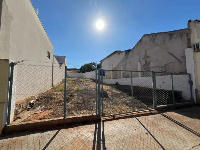 Terreno à venda, 400 m² por R$ 480.000,00 - Centro - Jaú/SP