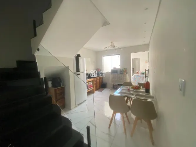 Excelente casa 2 quartos com garagem