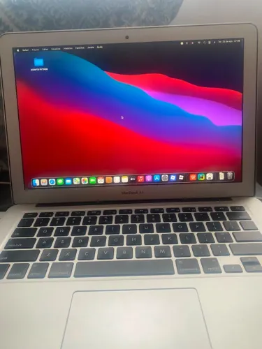 MacBook Air 13 A1466 Early 2014 Core i5 4GB Funcionando