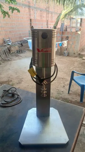 Vende-se mix industrial, batedor de milk shake