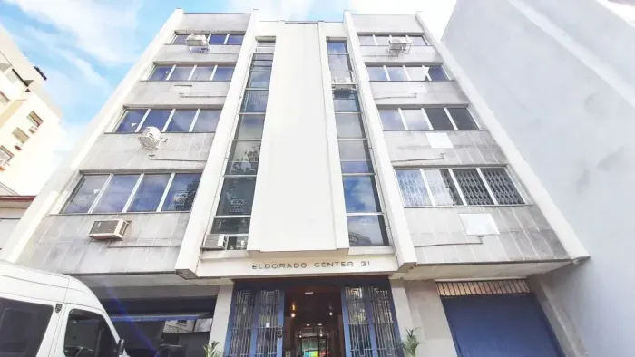 Imóvel para aluguel tem 40 metros quadrados em Santa Cecília - Porto Alegre - RS