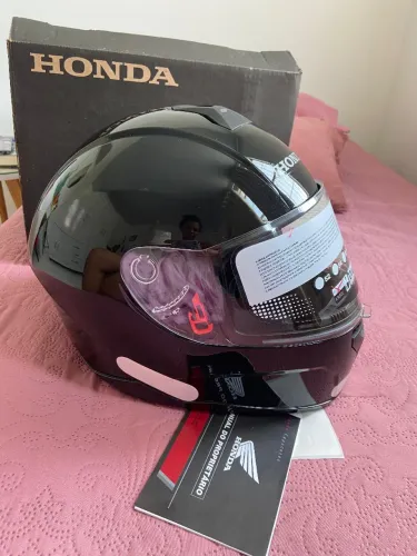 Vendo capacete Honda nunca usado !!!
