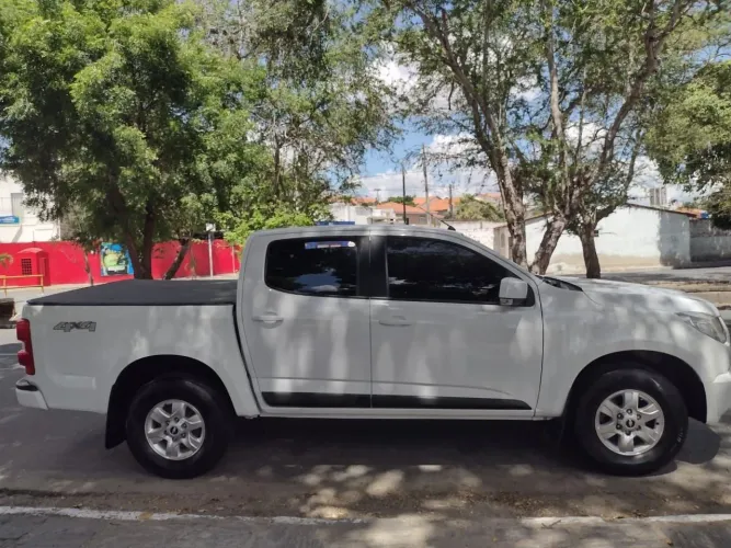 Chevrolet S10 Pick-up LT 2.8 TDI 4X4 CD Diesel AUT 2013