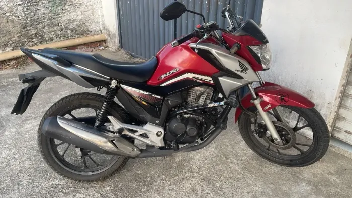 Titan 160