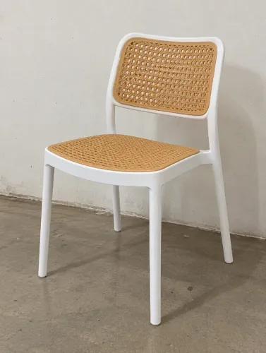 Cadeira Branca Com Detalhe Em Palhinha / Mera (Design Moderno)