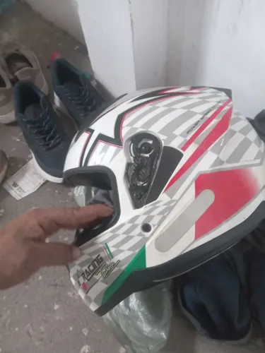 Capacete