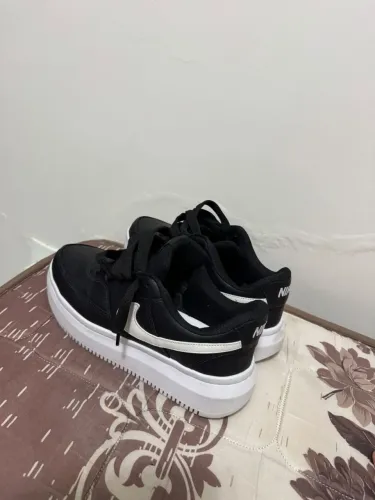 Court vision preto tamanho 41