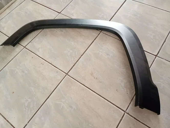 Alargador moldura para lama Renegade