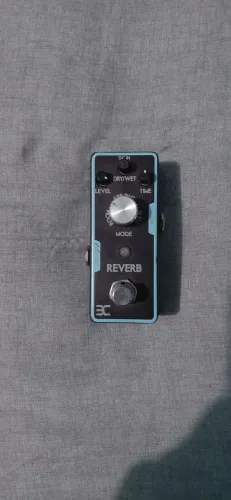Pedal EX Mini Digital Reverb (Spring Space) - Usado em ótimo estado!