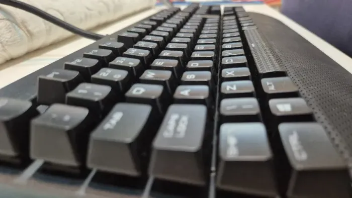 Teclado Mecânico - Corsair K70