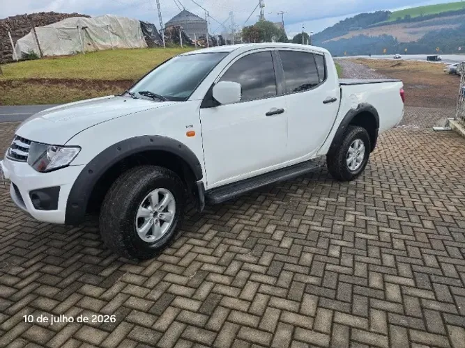 Mitsubishi L200 Triton GLS 3.2 CD TB Int.diesel MEC 2014