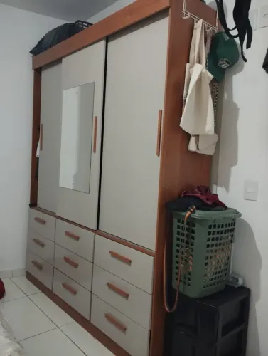 Guarda roupa de casal