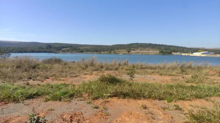 Vendo Lote no Corumbá 3 bem localizado R$ 85.00,00