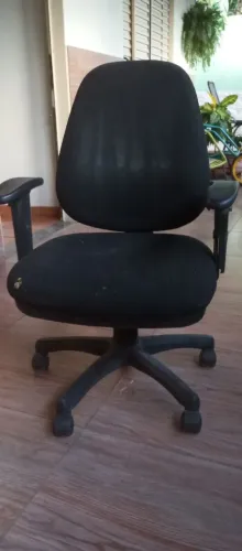 Cadeira com defeito