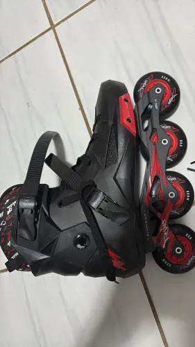 Patins Traxart Freestyle Revolt Preto - Abec-9 rodas 80mm/Tamanho dos patins # 12 - 43/44