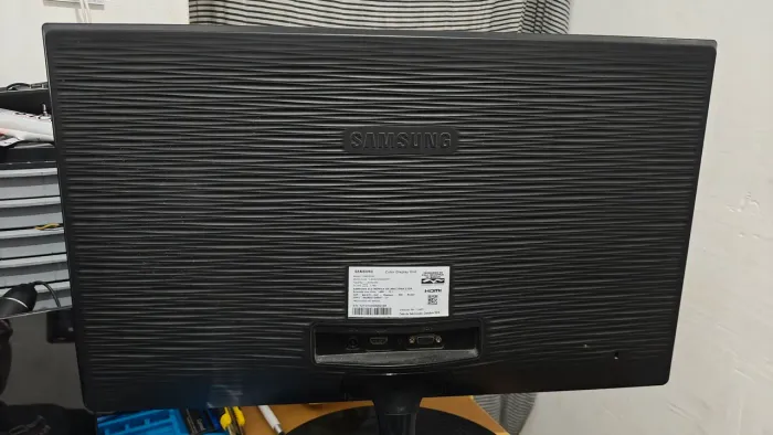 Vendo monitor Samsung 24 polegadas Hdmi
