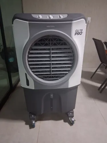 Vendo climatizado semi novo