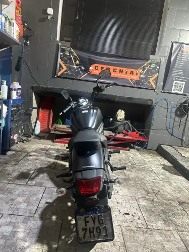Moto único dono nunca caiu