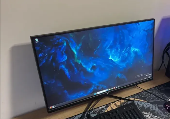 Vendo Monitor Gamer SuperFrame Vision 23.8" Full HD 240Hz