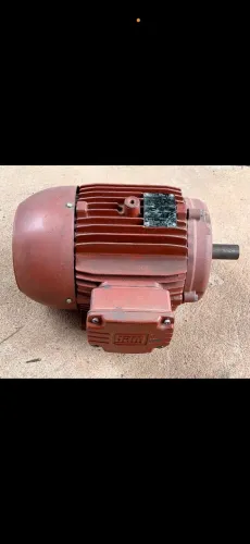 Motor trifásico 220v, 7.5 CV, WEG
