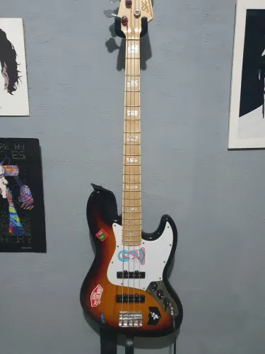 Baixo SX Jazz Bass - usado, 4 cordas