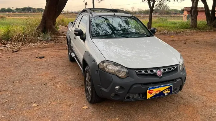 Fiat Strada Adventure 1.8/ 1.8 Locker Flex CE 2015