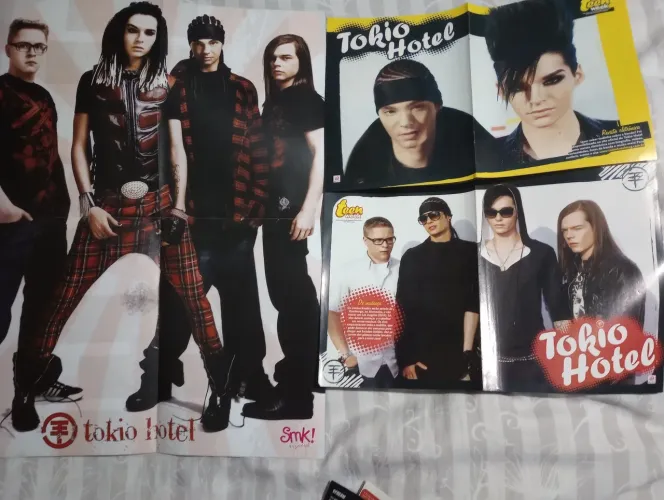 super coleção 21 itens tokio hotel (pôsteres, recortes, traduções de músicas e Cards)