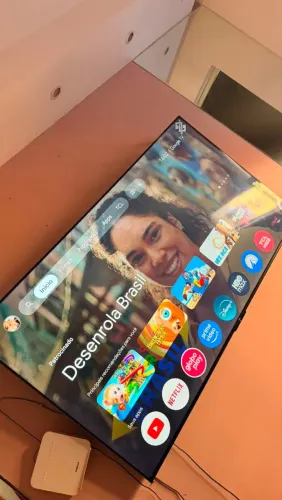 Vendo uma TV nova tcl