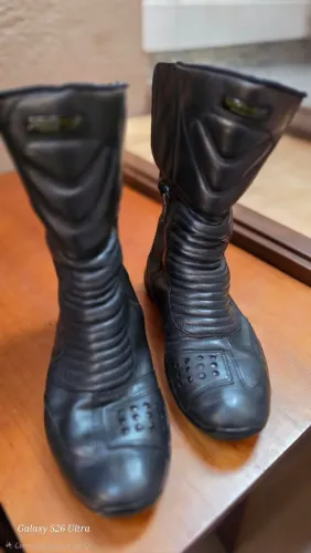 Bota motociclista