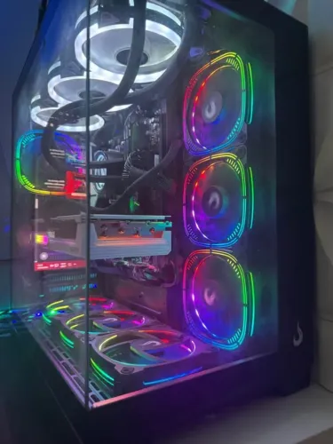 Computador pc gamer Ryzen 7 7800x3d + 32gb ddr5 + RX9600XT 16gb Steel Legend - 11 meses de