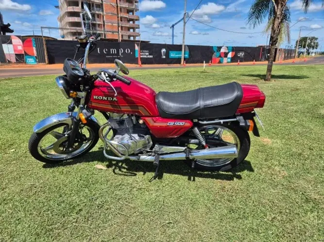 HONDA CB 400