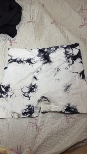     Short Fitness Feminino Empina Bumbum Tie Dye Preto e Branco