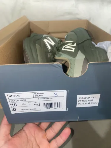 Tênis New balance fresh foam - 42 novo