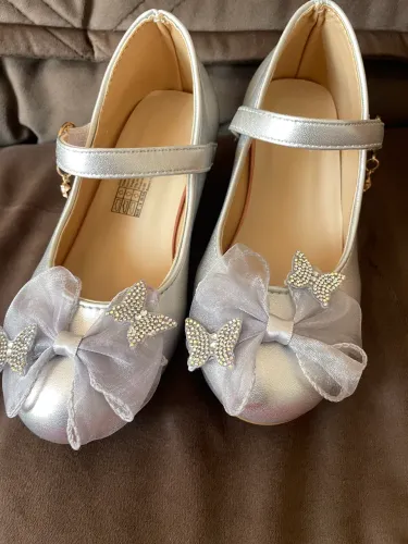 Vendo sapato infantil tamanho 31