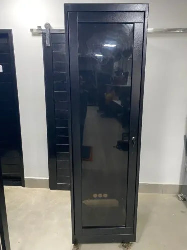 ARMARIO RACK 44U 870MM COM RODIZIO