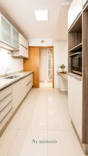 Edifício Yano mobiliado andar alto vagas paralelas