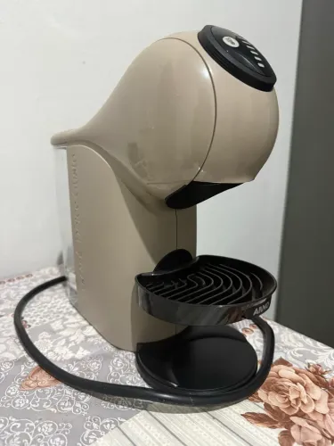 CAFETEIRA DOLCE GUSTO
