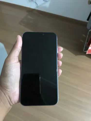 iPhone 11 em ótimo estado por 1.300,00