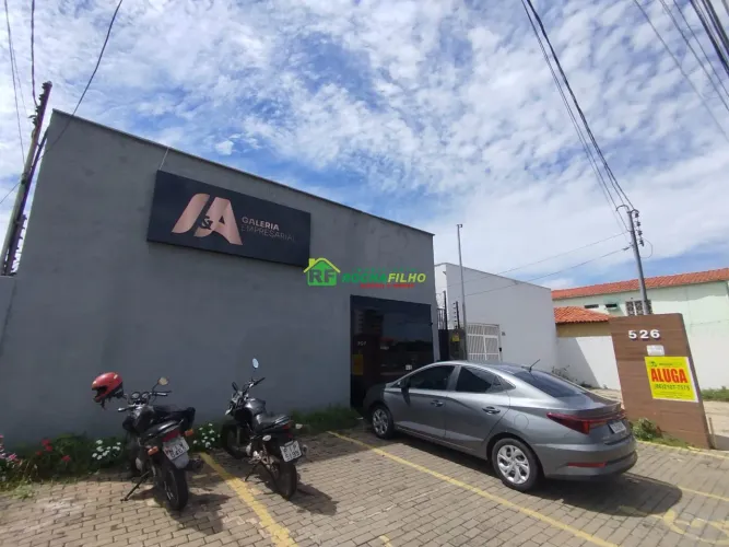 SALA COMERCIAL NO BAIRRO DE FÁTIMA.