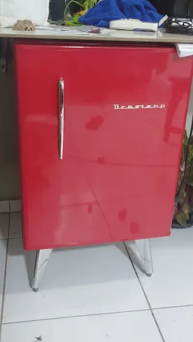 Frigobar Brastemp - Vermelho Retrô 78L
