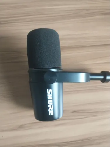 Microfone Shure PodCast Mv7