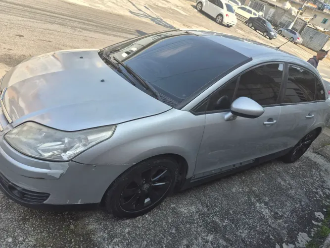 Citroen C4 Pallas GLX 2.0/2.0 Flex 16V Mec. 2011