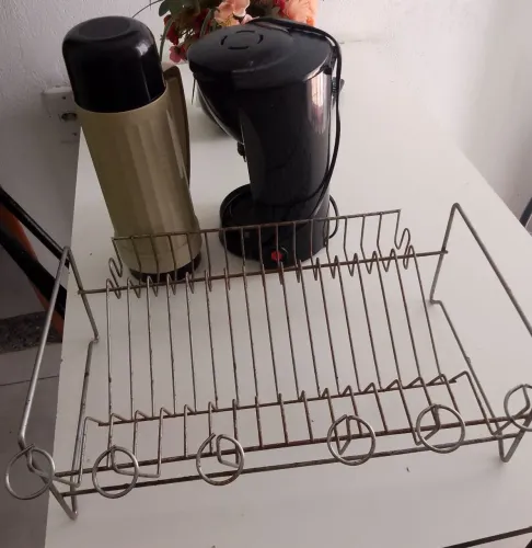 Garrafa térmica nova.
