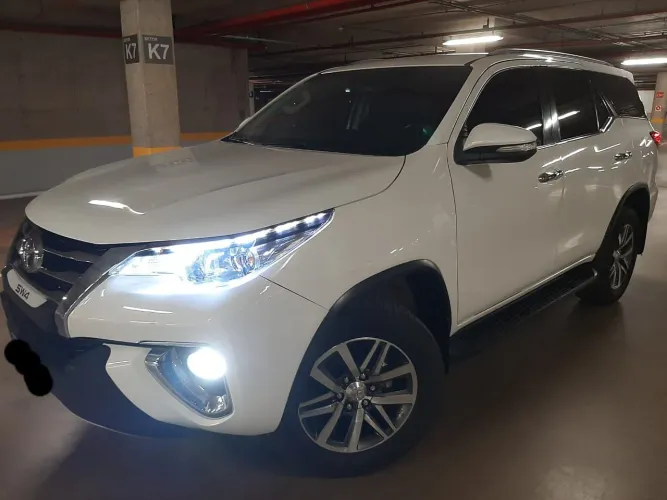 Toyota Hilux SW4 SR 4X2 2.7/ 2.7 Flex 16V Aut. 2017
