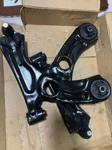 Par Bandeja Balança Dianteira Onix Cobalt Spin Prisma